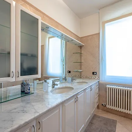 La Dimora Della Lullu, Luxury Appartement Pietra Ligure